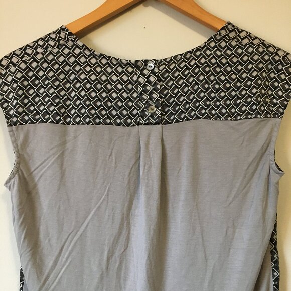 Mexx Silk Chain Mail Babe Print Sleeveless Blouse - Picture 6 of 13